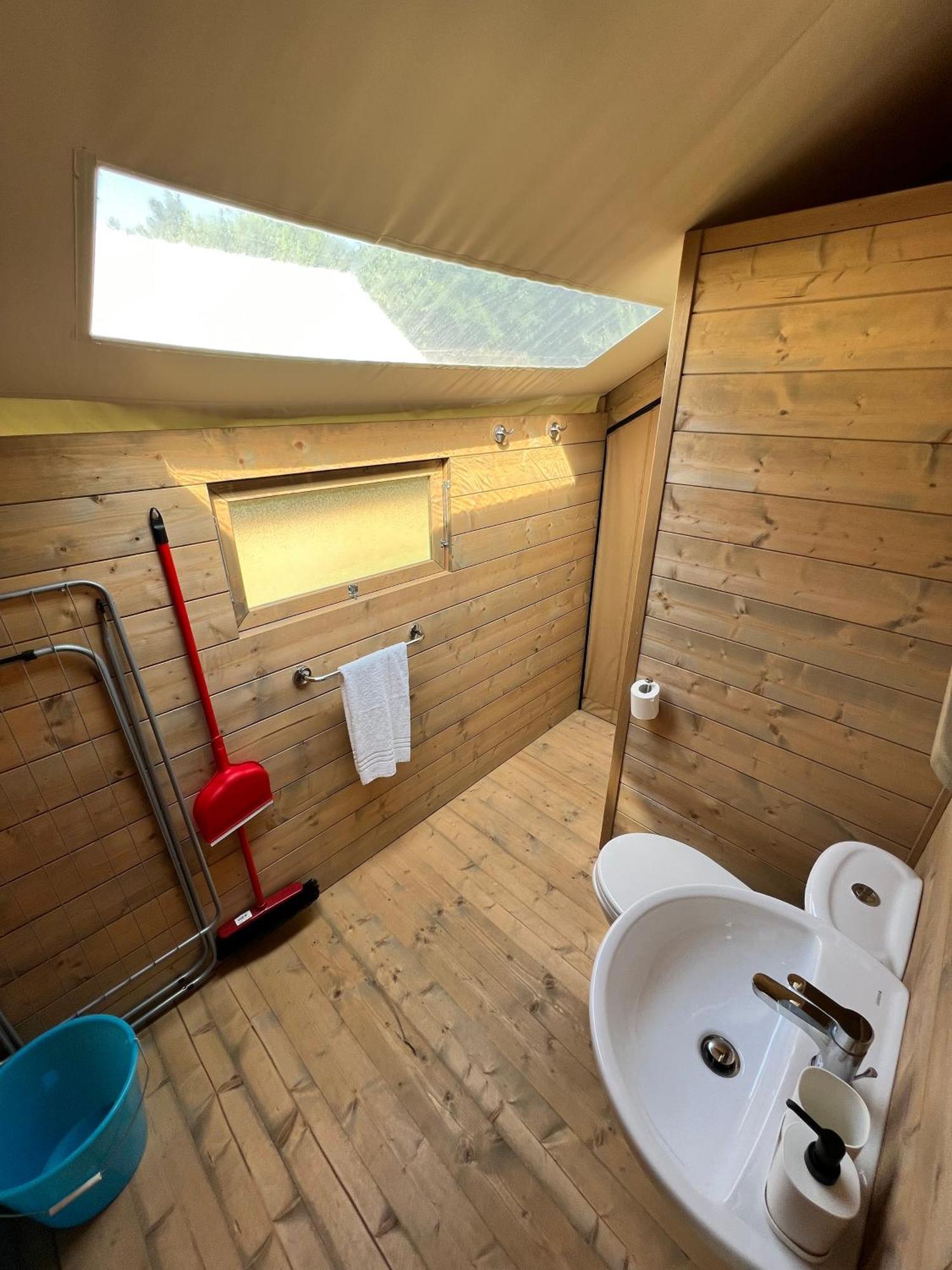 Glamping Camping Rivabella Lecco Exterior photo